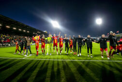 Go Ahead Eagles viert de overwinning op Ajax