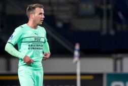 Mario Gotze in het uitshirt van PSV