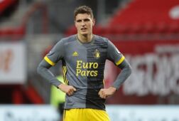 Guus Til teleurgesteld na het gelijke spel tegen FC Twente