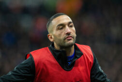 Hakim Ziyech is aan het warmlopen