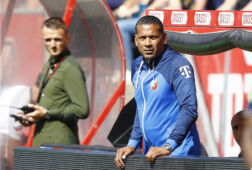Henk Fraser tijdens de wedstrijd tegen Ajax