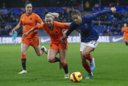 Jackie Groenen tegen Frankrijk