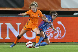 Janou Levels tijdens haar debuut voor de OranjeLeeuwinnen