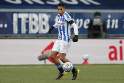 Milan van Ewijk tijdens de Friese derby