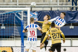 Nick Bakker tijdens SC Heerenveen Willem II
