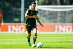 Nick Viergever tegen FCSB