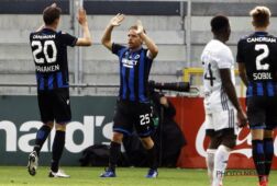 Ruud Vormer en Hans Vanaken vieren een treffer van Club Brugge tegen Eupen