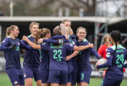 PSV Vrouwen aan het juichen