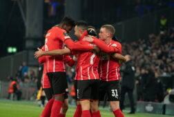 PSV juicht na de 0-1 tegen FC Kopenhagen