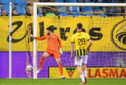 Maarten Paes kon zijn ploeg tegen Vitesse niet behoeden voor een nederlaag.