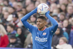 Patrick van Aanholt tijdens zijn debuut voor PSV tegen Feyenoord