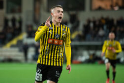 Patrik Walemark in het shirt van BK Häcken