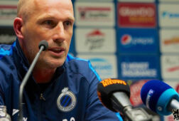 Philippe Clement op persconferentie
