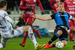Ruud Vormer in duel Club Brugge Zulte Waregem