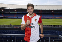 Santiago Giménez in De Kuip