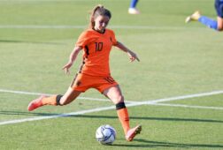 Danielle van de donk oranjeleeuwinnen 60c30c468207b