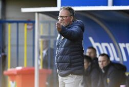 Henk de Jong zag dat SC Cambuur nauwelijks in de problemen kwam tegen Ajax Amateurs (0-5)
