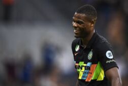 Denzel Dumfries voor Internazionale