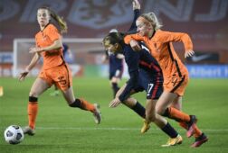 Jackie groenen tobin heath 5fc200a723009