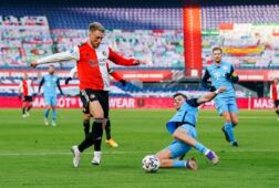 Nicolai Jorgensen in actie namens Feyenoord