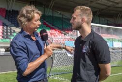 Hans Kraay junior met Jasper Cillessen bij NEC