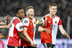Luis Sinisterra, Jens Toornstra en Ramon Hendriks juichen