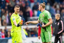 Andries Noppert met Lars Unnerstall in Heerenveen