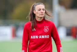 Lucie Vonková in het shirt van Ajax