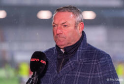 Ron Jans staat ESPN te woord