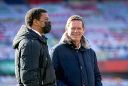Frank Arnesen met Raymond Salomon