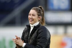 Suzanne Schulting in het Abe Lenstra Stadion