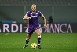Sofyan Amrabat in actie namens Fiorentina