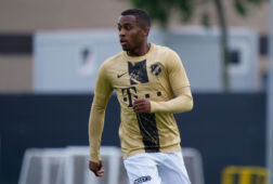 Quinten Timber in het derde shirt van FC Utrecht