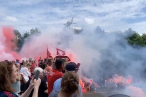 FC Twente supporters voor duel PEC Zwolle