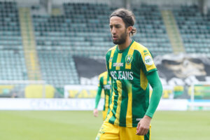 Nasser El Khayati in actie voor ADO Den Haag