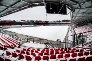 Sneeuw in het Goffertstadion