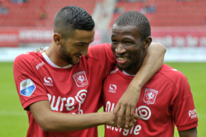 Hakim Ziyech en Kamohelo Mokotjo