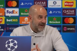 Peter Bosz dolt met Couhaib Driouech