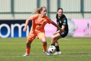 Danique Tolhoek in actie namens Oranje O19 op het EK