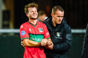 Een geblesseerde Dirk Proper