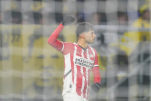 Ricardo Pepi viert goal tegen NAC Breda