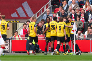 Jan van den Bergh en Leo Sauer bij NAC '24/'25