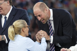 Sarina Wiegman en prins William