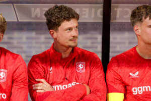Bas Kuipers op de bank bij FC Twente