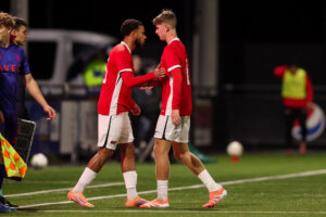 Dave Kwakman verlaat het veld