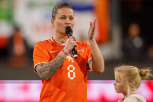 Sherida Spitse tijdens haar afscheidsspeech