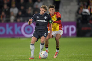 Yassir Salah Rahmouni achtervolgt Sem Steijn