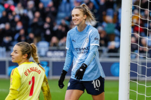Vivianne Miedema is blij