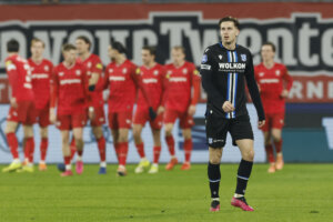 Ringo Meerveld baalt van een treffer van FC Twente