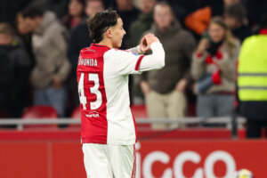 Rayane Bounida viert zijn doelpunt